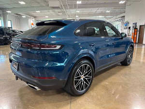 Porsche Cayenne Coupé 2024, construit avec soin - Product Image 6