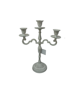 Bougeoir en aluminium à prix Offre Spéciale 3 bras porte-bougie de lavage blanc pour décor de table fait à la main en vrac - Product Image 1