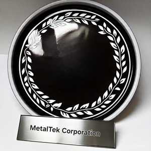 Bandeja de servicio negra con estampado de hojas blancas de estilo árabe moderno hecha a mano, bandejas organizadoras de regalos decorativas para aperitivos y bebidas de Color personalizado - Product Image 1