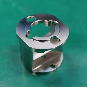 Servicio CNC de mecanizado de piezas de torneado de metal de precisión OEM/ODM con fabricación personalizada de perforación y brochado - Product Image 1