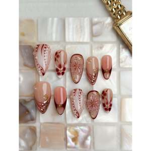 Decorazioni per Unghie in Velluto Effetto Blush Bloom, Eleganti Adesivi per Unghie da Donna - Product Image 1