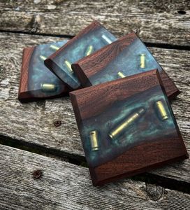 Ensemble de sous-verres en résine de qualité SHAPES avec effet océan Dessous de verre décoratifs carrés ronds en résine époxy par Craftsy Home - Product Image 5