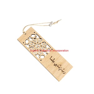 Marque-page en bois de bambou fait main avec pompon sculpté au laser Design floral Style rétro accessoire de lecture écologique et cadeau - Product Image 3