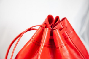 Sac à bandoulière unisexe vintage en cuir véritable de style bohème rock Design marocain fermeture à glissière sac à dos à la main à la mode tout - Product Image 4