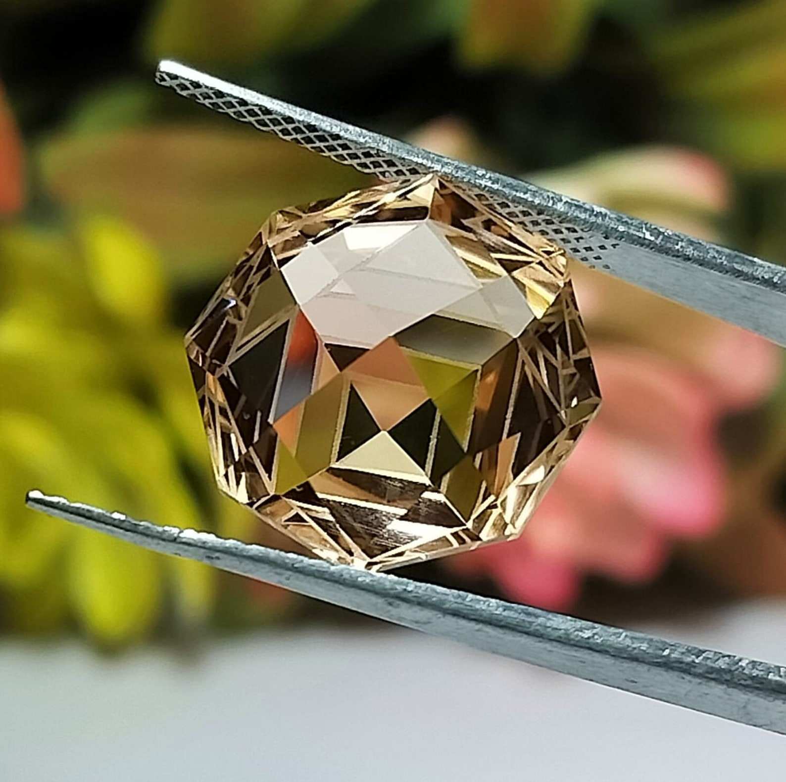 สีน้ำตาล