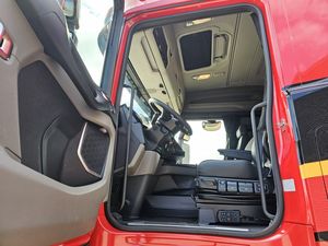 Camión de Transporte Pesado Scania R560 8x4 4 de Segunda Mano, 2024, 180T, 10 km/h - Product Image 6
