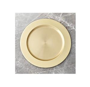 Cadeau de mariage digne de plateaux en métal de qualité supérieure avec un style antique parfait pour des événements et des fêtes mémorables - Product Image 5