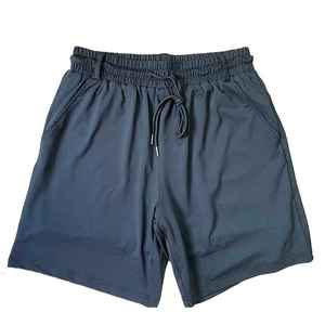 กางเกงขาสั้นผู้ชายสั่งทำพิเศษ ผ้าโพลีเอสเตอร์ 100% ลายเรียบ ระบายอากาศได้ดี เอวยางยืด สไตล์ไฮสตรีท ผ้าแคนวาส ขายดี - Product Image 1