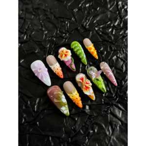 Floral Carnival - Ongles press-on avec motif floral élégant pour la décoration des ongles - Product Image 3