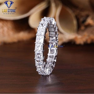 Lab-Stone/Infinite Spark 3.74 TDW Bague en diamant taille princesse or blanc 18 carats couleur EF-VS pour fiançailles ou mariage - Product Image 2