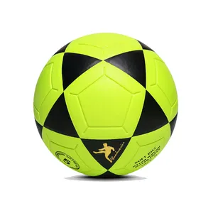 Prezzo del campione gratuito del produttore pallone da calcio in pvc punto macchina calcio