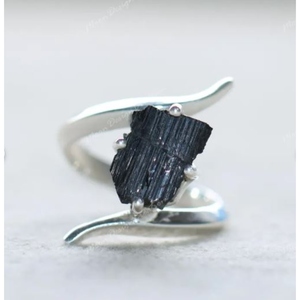 แหวนพลอยสีฟ้าดิบธรรมชาติสำหรับผู้หญิง925เครื่องประดับเงินสเตอร์ลิงเครื่องประดับเงินละเอียดขายส่งเป็นจำนวนมากสำหรับงานเลี้ยง - Product Image 2