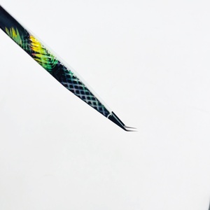 Pince à épiler en acier inoxydable à 45 degrés avec pointe en fibre Thème forêt Extension de cils enduits en papier Pince à épiler à forte tenue - Product Image 2