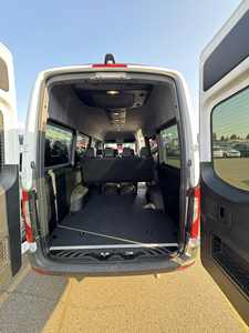 Mercedes-Benz Sprinter 2500 d'occasion 2024, toit standard - Product Image 3
