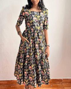 Romántico Summer Breeze Maxi Dress con mangas abullonadas Empire Waistline & A-Line Fit Floral Printed Tribal Pattern Daywear - Product Image 4