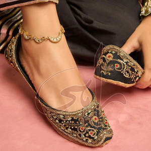 High Quality Raw Silk Upper Women Khussa Anti-Slippery Genuine Leather Midsole Velvet Lining Private Label Fashion <b>Design</b> - Product Image 2