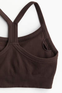 Sujetador deportivo cruzado para mujer con espalda descubierta y logotipo personalizado para gimnasio ajustable de color marrón para mujer al por mayor de chicas - Product Image 5