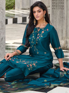 Indian Manufacture <b>Women</b> <b>Kurta</b> and Trouser Duppata Set wholesale supply - Product Image 3