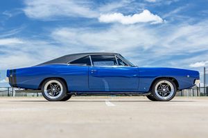 Dodge Charger 1968 Usado en Buen Estado, Motor Hemi V8 de 6.1 Litros, Transmisión Manual T56 de 6 Velocidades, Restaurado - Product Image 2