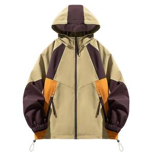 Customize Penal Design Softshell Jacket Trending Oversized Windproof Winter Jacket Stylish Multi-Pockets Zipper Women Jacket - Product Image 4