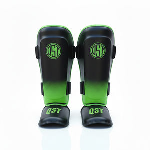 Espinilleras de Cuero para Entrenamiento de Muay Thai y Kickboxing, Protección Profesional de Alta Calidad, Espinillera con Protección de Empeine, Color y Logotipo Personalizables - Product Image 3