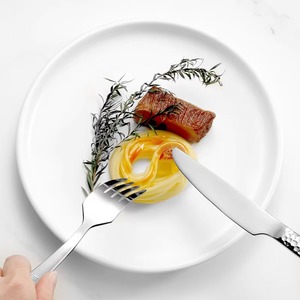 Venta al por mayor de utensilios de cocina juego de cubiertos de acero inoxidable de Metal hecho a mano único juego de cubiertos para hoteles y restaurantes - Product Image 4