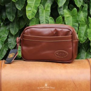 DJOEN Classic Heritage <b>Leather</b> <b>Toiletry</b> <b>Bag</b> Premium Handcrafted Organizer for Travel & Daily Essentials Handmade From Indonesia - Product Image 5