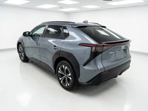 SUV BZ4X XLE 2023 d'occasion, conduite à gauche/droite, à vendre, prêt à être expédié - Product Image 2