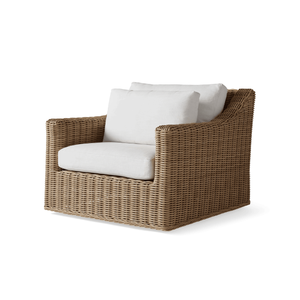 Sillas modernas de exterior con diseño de mimbre y marco de madera - Product Image 1