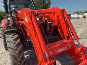2024 usado Kubota M5 111 Mini Tractor 4WD 80HP con motor Massey y motor 50HP excelente tractor agrícola 4x4 para la venta - Product Image 3