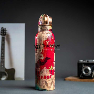 Récipient à eau écologique Tradebyd bouteille en cuivre durable fabriquée à la main pour voyage, maison, bureau ou sport - Product Image 2