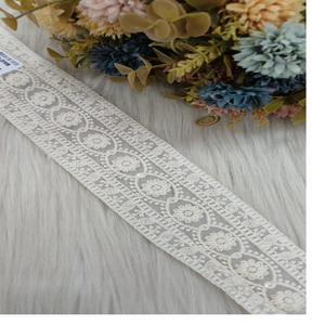 Cintas y cordones bordados a máquina hechos a medida en blanco en diseños de flores para vestidos de novia y en 2 pulgadas de ancho. - Product Image 1