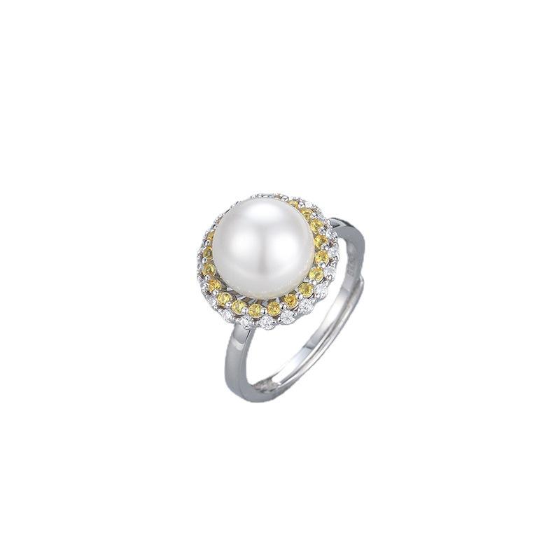 Shell and pearl ring