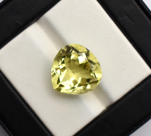 Quartz Citron Vert Naturel Or 15 mm, Taille Facettée Cœur, 10 carats, 1 pièce, Qualité Impeccable VVS, Pierre Précieuse Non Sertie Extraite de l'Occidentale Terre - Product Image 5