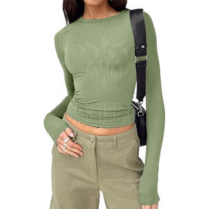 Top estirado para mujer con tela cómoda ajustada, perfecto para uso diario, informal, yoga, gimnasio y moda callejera - Product Image 4