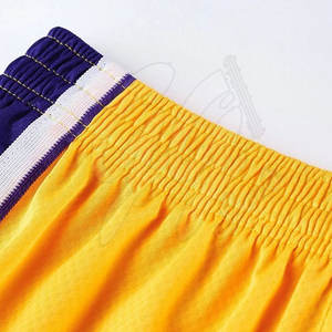 Uniforme de basket-ball de vêtements de sport fait meilleur matériau respirant léger en bas quantité minimale de commande fabriqué au Pakistan - Product Image 6