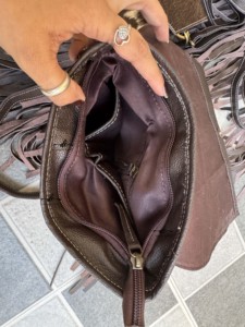 บูตสไตล์ตะวันตก Stitch กระเป๋าขอบใบออกใหม่กระเป๋าถือหนังขนเฟอร์กระเป๋าถือผู้หญิงสไตล์โบฮีเมียนมีหลายแบบ - Product Image 6