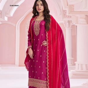 Ensemble Salwar Kameez en coton traditionnel indien et pakistanais pour femmes Designer Ethnique Casual Wear pour Global Handmade Cotton Suit - Product Image 1