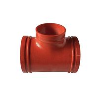 Grand stock de raccords rainurés rouges en fonte ductile certifiés FM UL pour tuyaux d'acier de protection incendie, croisillons, coudes et embouts pour systèmes de protection incendie