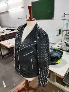 Chaqueta de Motociclista de Cuero Vacuno Genuino con Tachuelas, Estilo Casual Vintage para Hombre, Cierre de Cremallera, Decoración de Plumas, Ecológica, Primavera - Product Image 3