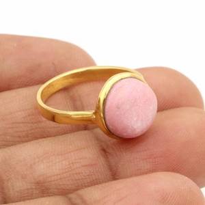 Bague unisexe en argent sterling 925 plaqué or 18 carats, faite à la main, avec thulite rose naturelle de 12 mm, sertie en bélière, bijoux pour femmes - Product Image 3