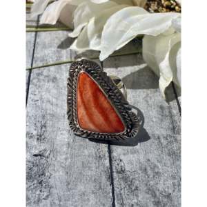 Bague en huître barbelée et argent sterling taille 7.25 - Bijoux artisanaux Navajo en pierres précieuses - Product Image 1