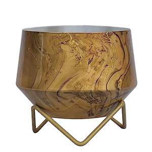 Decoración de mesa con acabado dorado Florero de metal Fabricante al por mayor Diseño hecho a mano Florero de metal de latón - Product Image 5