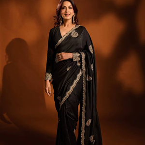 Nuevo y Exclusivo Hilo de Seda Rangoli Crush con Lentejuelas y Bordado con Diseño de Calado - Product Image 1