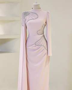 Vestido de Noche Largo de Gala con Pedrería Negra de Lujo, Estilo Sirena, Cintura Natural, Hombros Descubiertos - Product Image 6