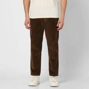 Pantalones relajados para hombre, ecológicos, hechos con materiales orgánicos sostenibles, que ofrecen comodidad y suavidad para una moda consciente - Product Image 2