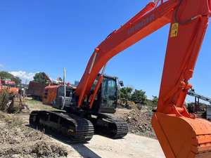 Pelle d'occasion Hitachi ZX 200-5G 20 tonnes ZX200-5G d'origine japonaise Hitachi en bon état et à bas prix à vendre - Product Image 5