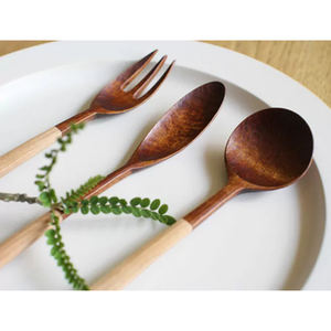 Juego de cubiertos con cabezal de mango de madera de 4 cubiertos artesanales con acabado marrón para el hogar, cocina, cafetería, restaurante y comedor al aire libre - Product Image 4