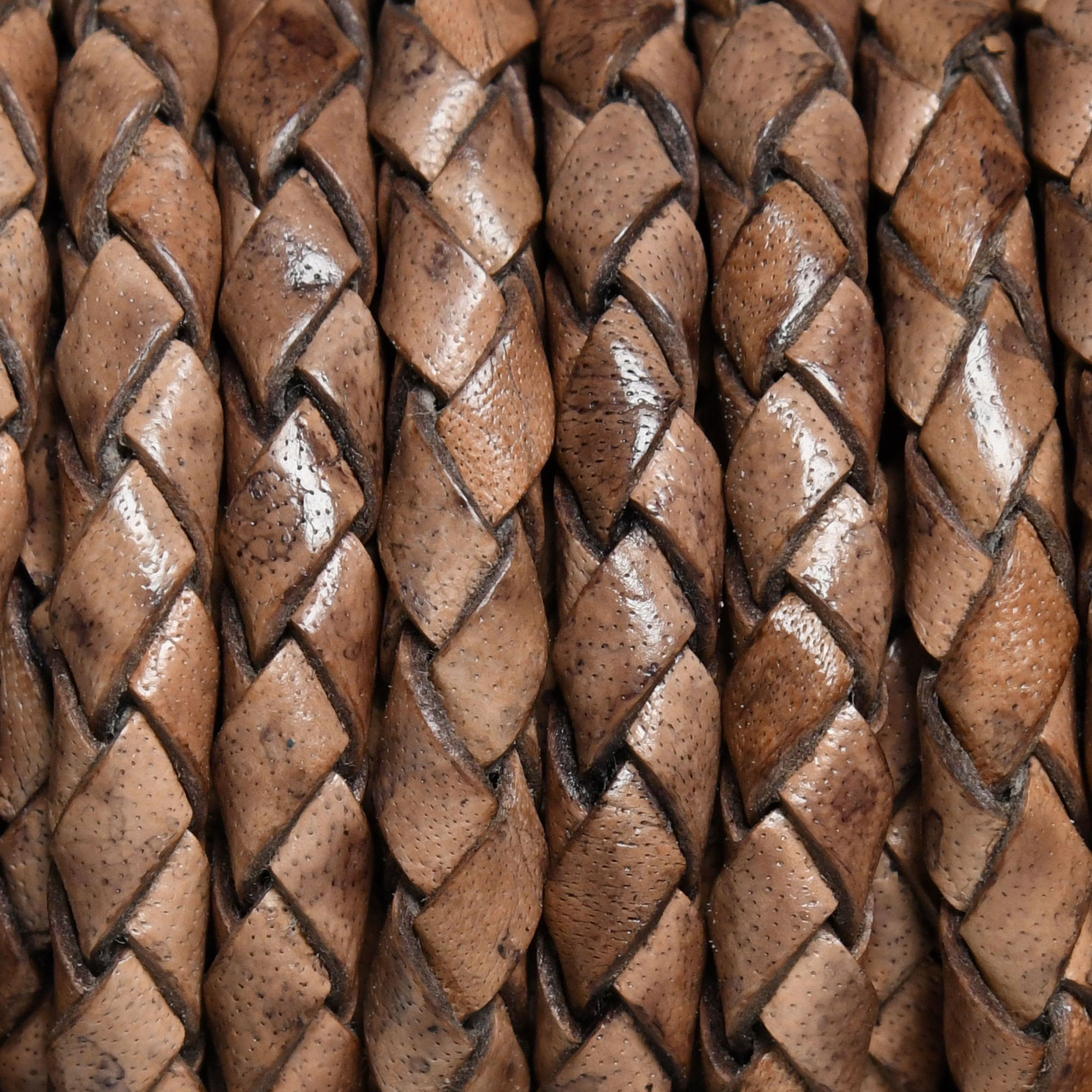 สีน้ำตาลโบราณ