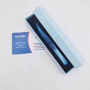 Pince à cils durable en acier inoxydable de haute qualité avec pointe pointue avec emballage en boîte - Product Image 2